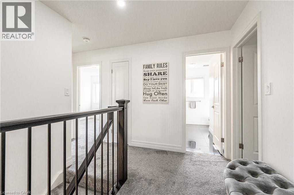 136 VILLAGE Road - 28
