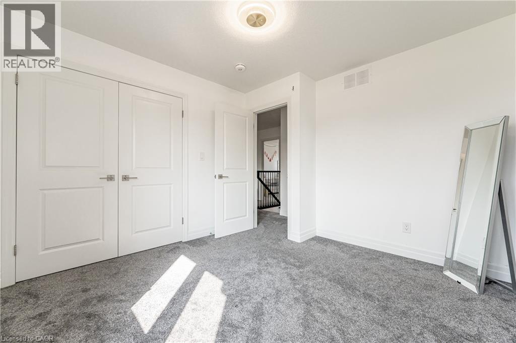 136 VILLAGE Road - 30
