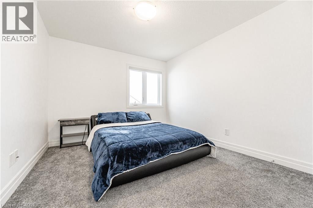 136 VILLAGE Road - 31