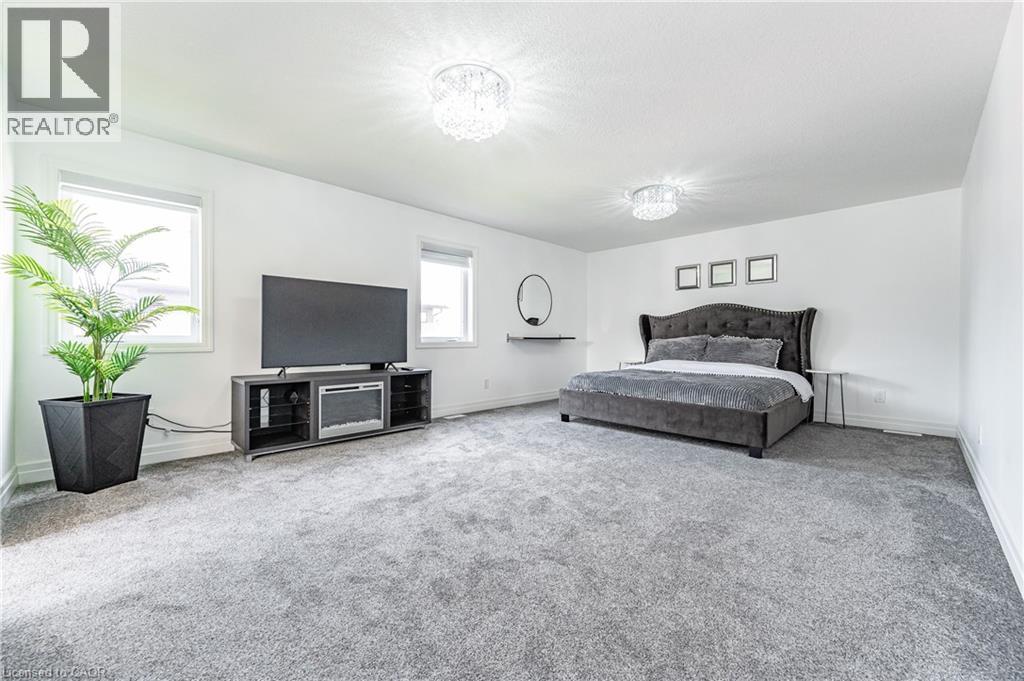136 VILLAGE Road - 36
