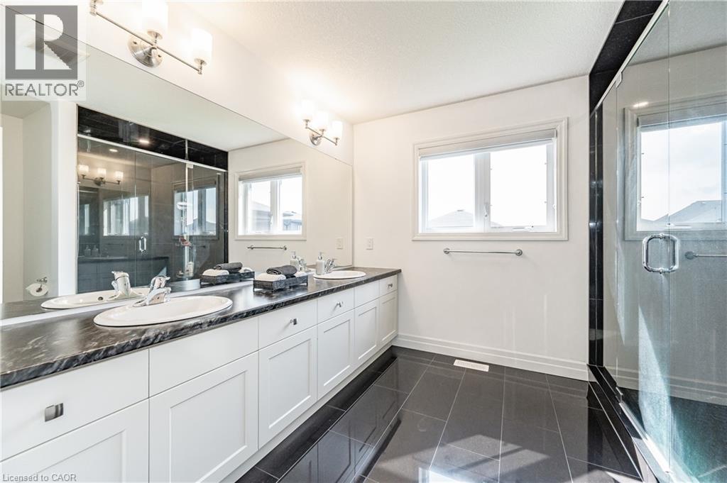 136 VILLAGE Road - 38