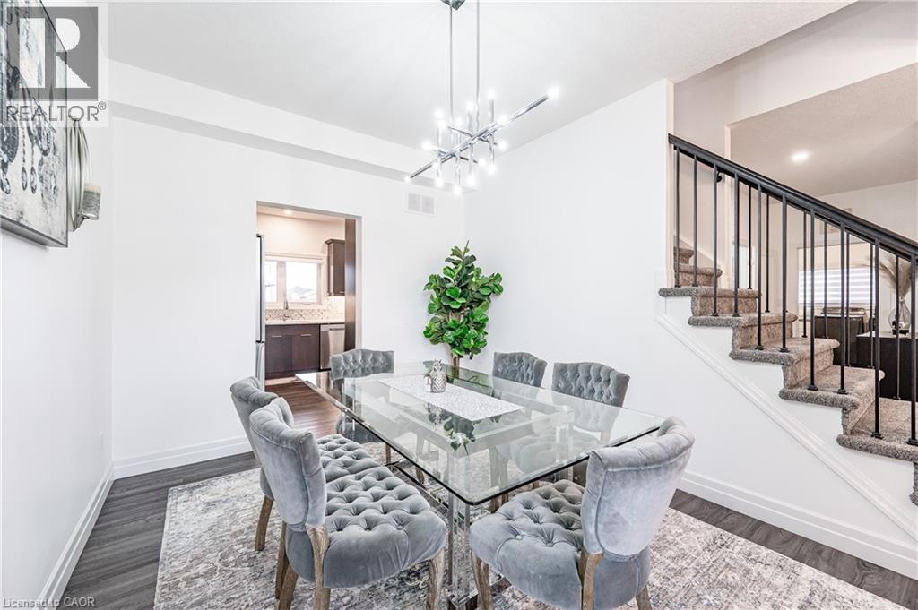 136 VILLAGE Road - 9
