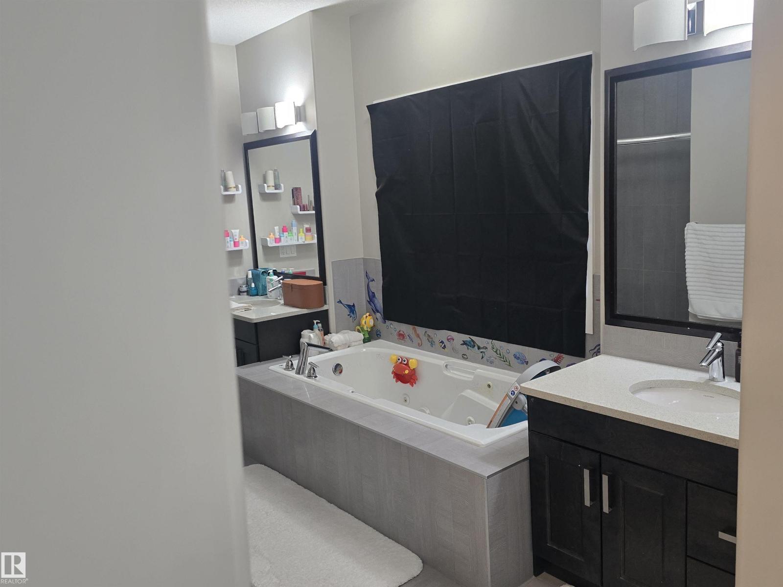 1019 175 ST SW - 20