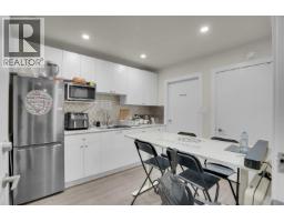 1124 Commercial Drive, Vancouver, BC V5L3X2 Photo 12
