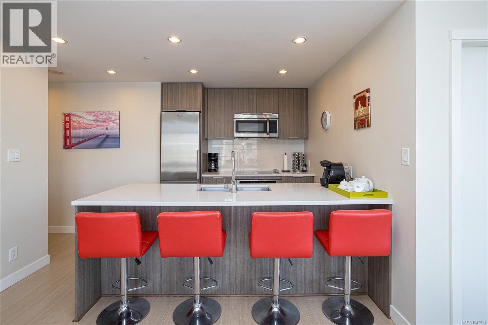 #603 728 Yates St - 14