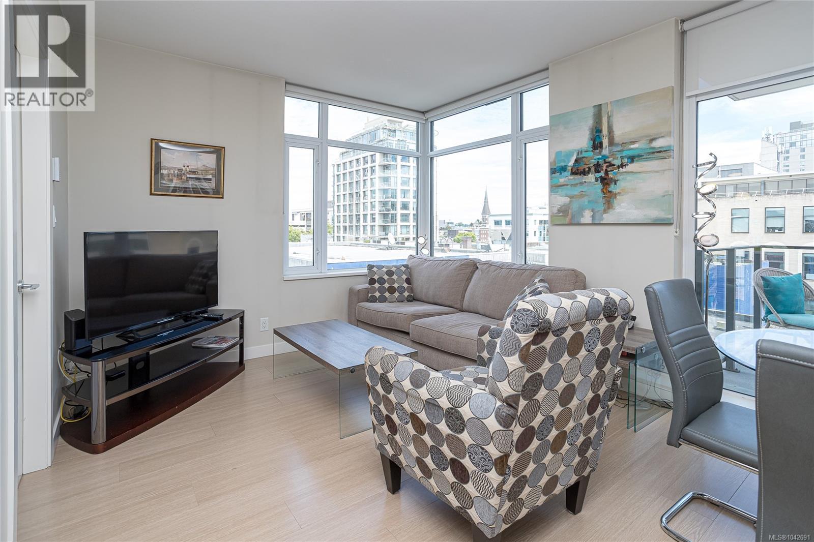 #603 728 Yates St - 7