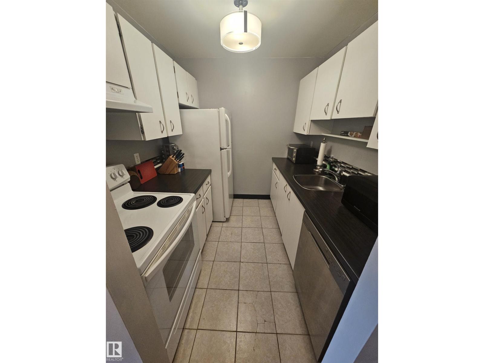 10838 108 street NW - 20