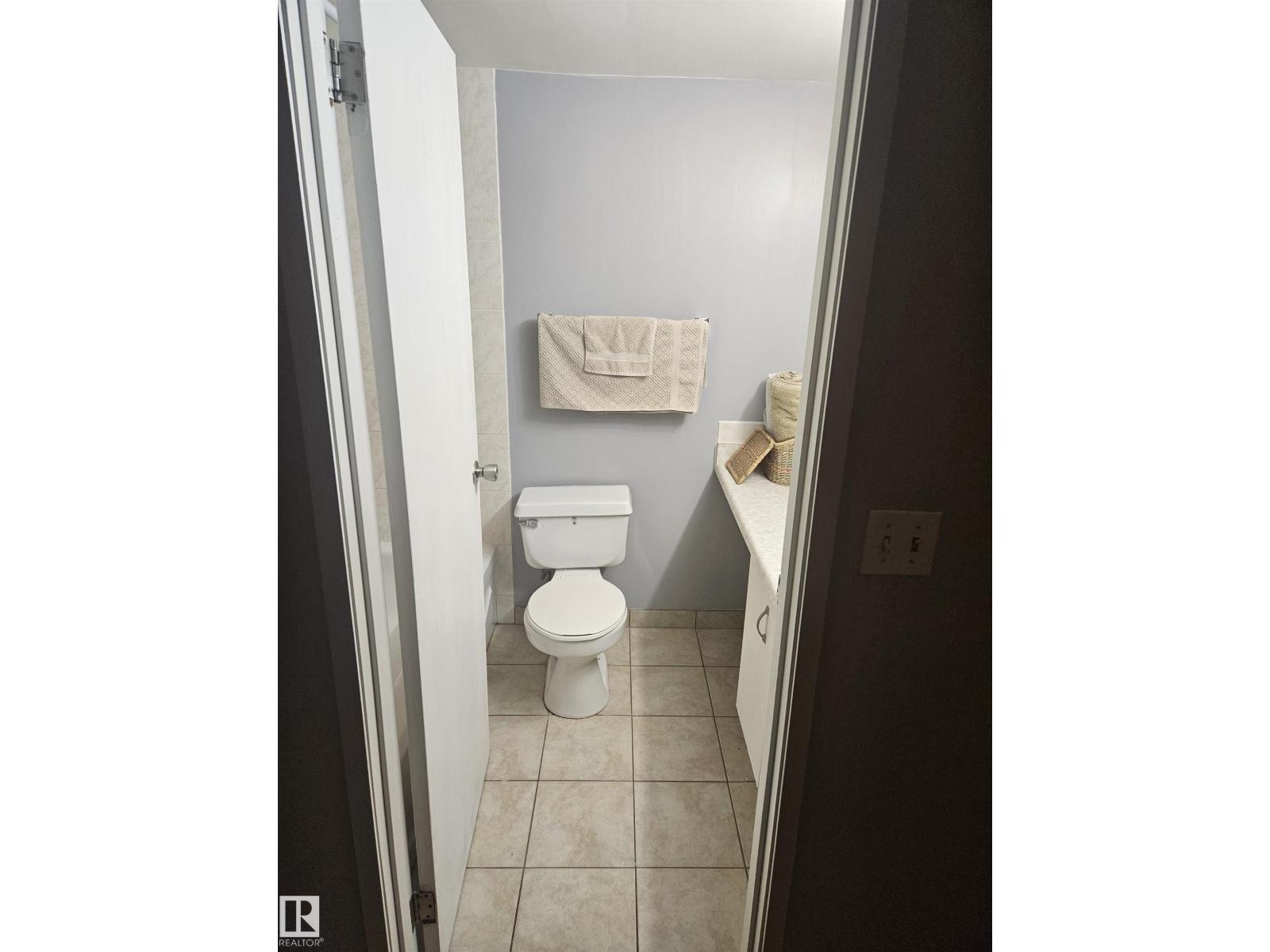10838 108 street NW - 25