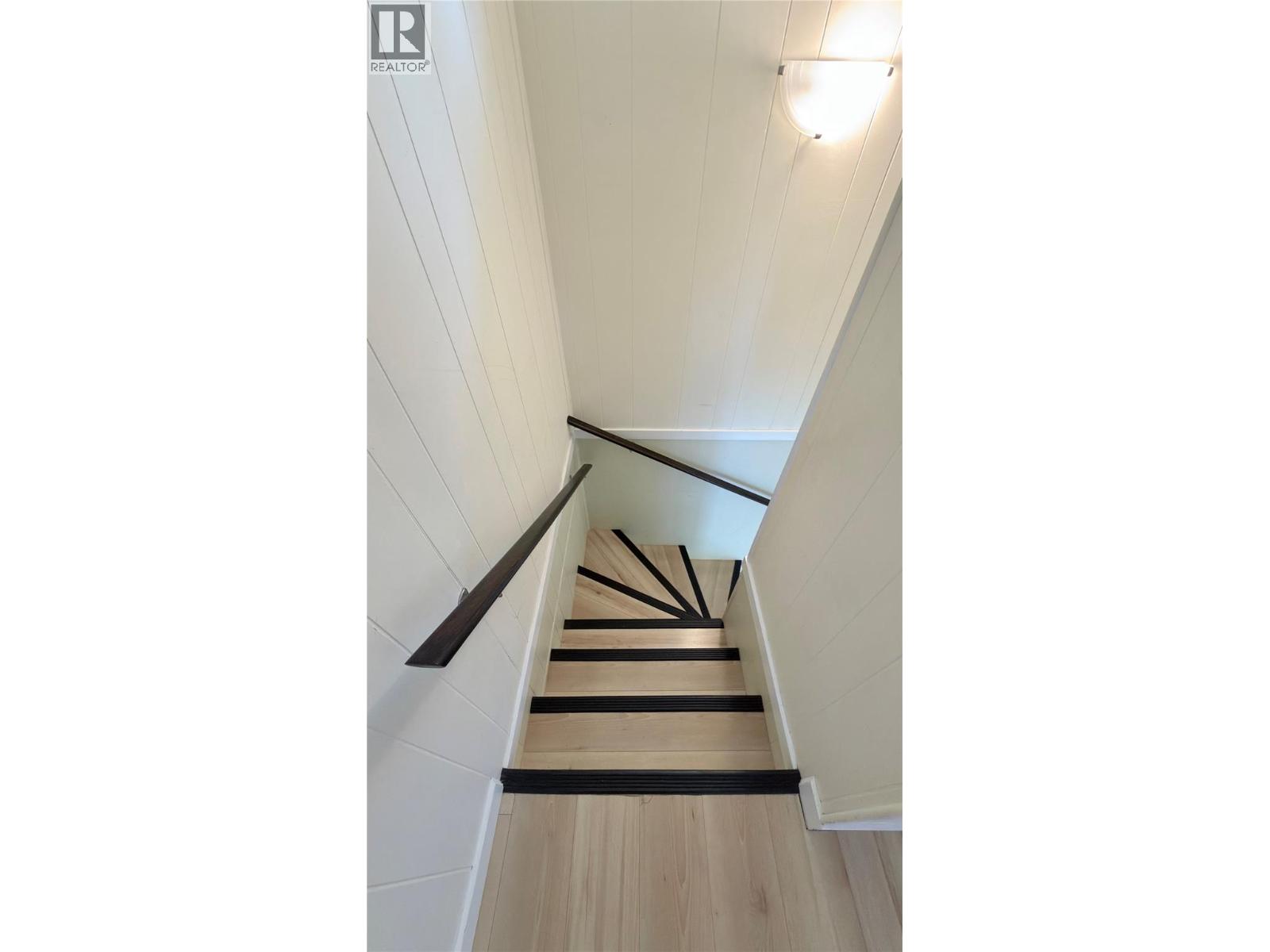 3109 East Lake Drive, Christina Lake