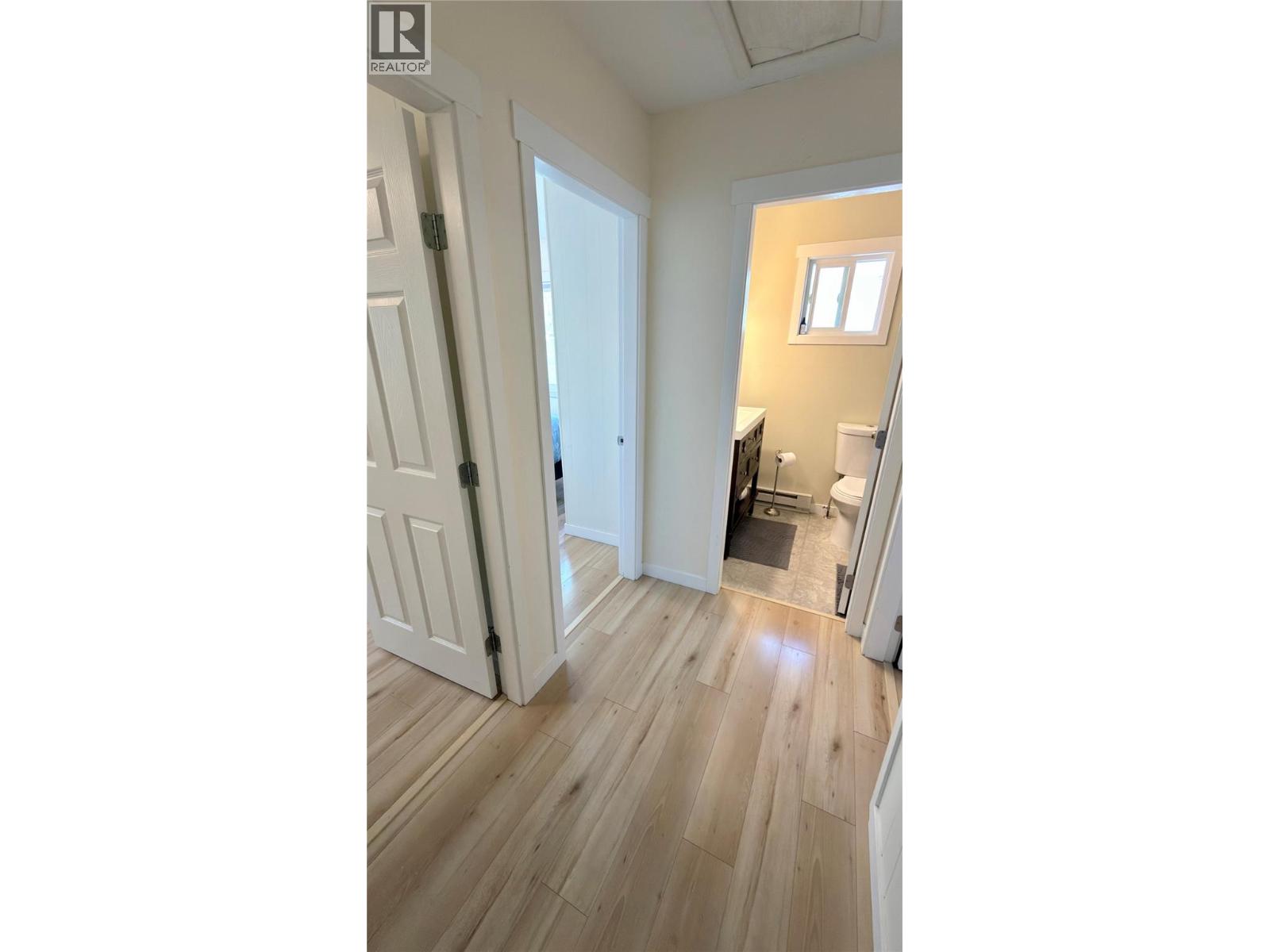 3109 East Lake Drive, Christina Lake