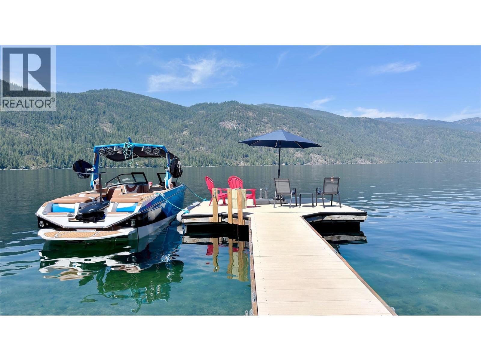 3109 East Lake Drive, Christina Lake