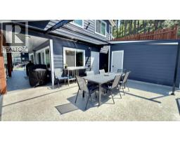 3109 East Lake Drive, Christina Lake, BC V0H1E1 Photo 13