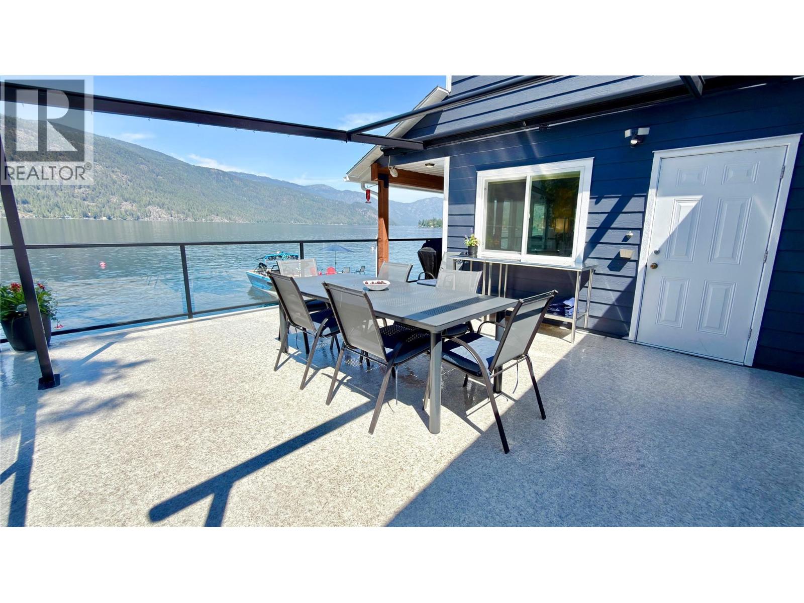 3109 East Lake Drive, Christina Lake
