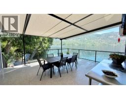 3109 East Lake Drive, Christina Lake, BC V0H1E1 Photo 18