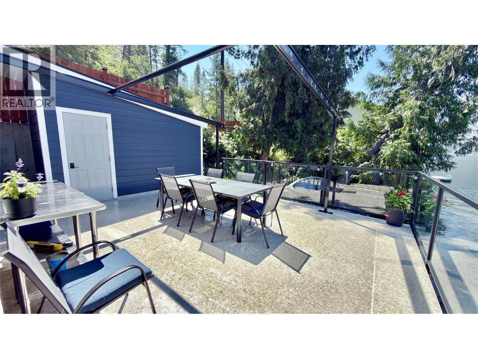 3109 East Lake Drive, Christina Lake