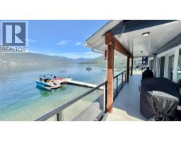 3109 East Lake Drive, Christina Lake, BC V0H1E1 Photo 11