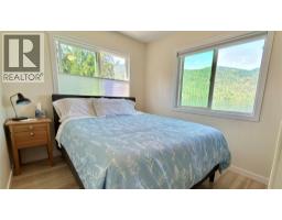 3109 East Lake Drive, Christina Lake, BC V0H1E1 Photo 37