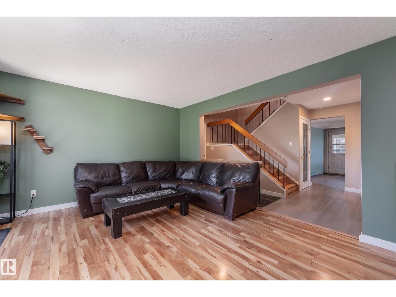 13617 28 ST NW - 15