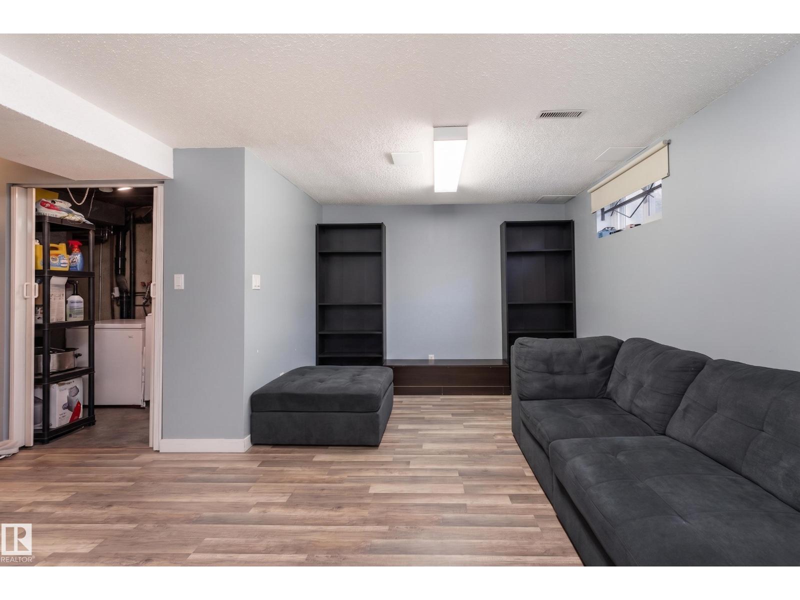 13617 28 ST NW - 27