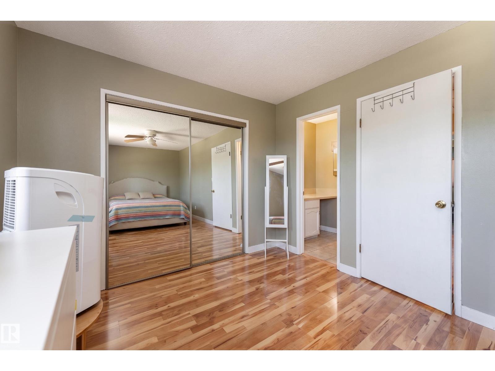 13617 28 ST NW - 23
