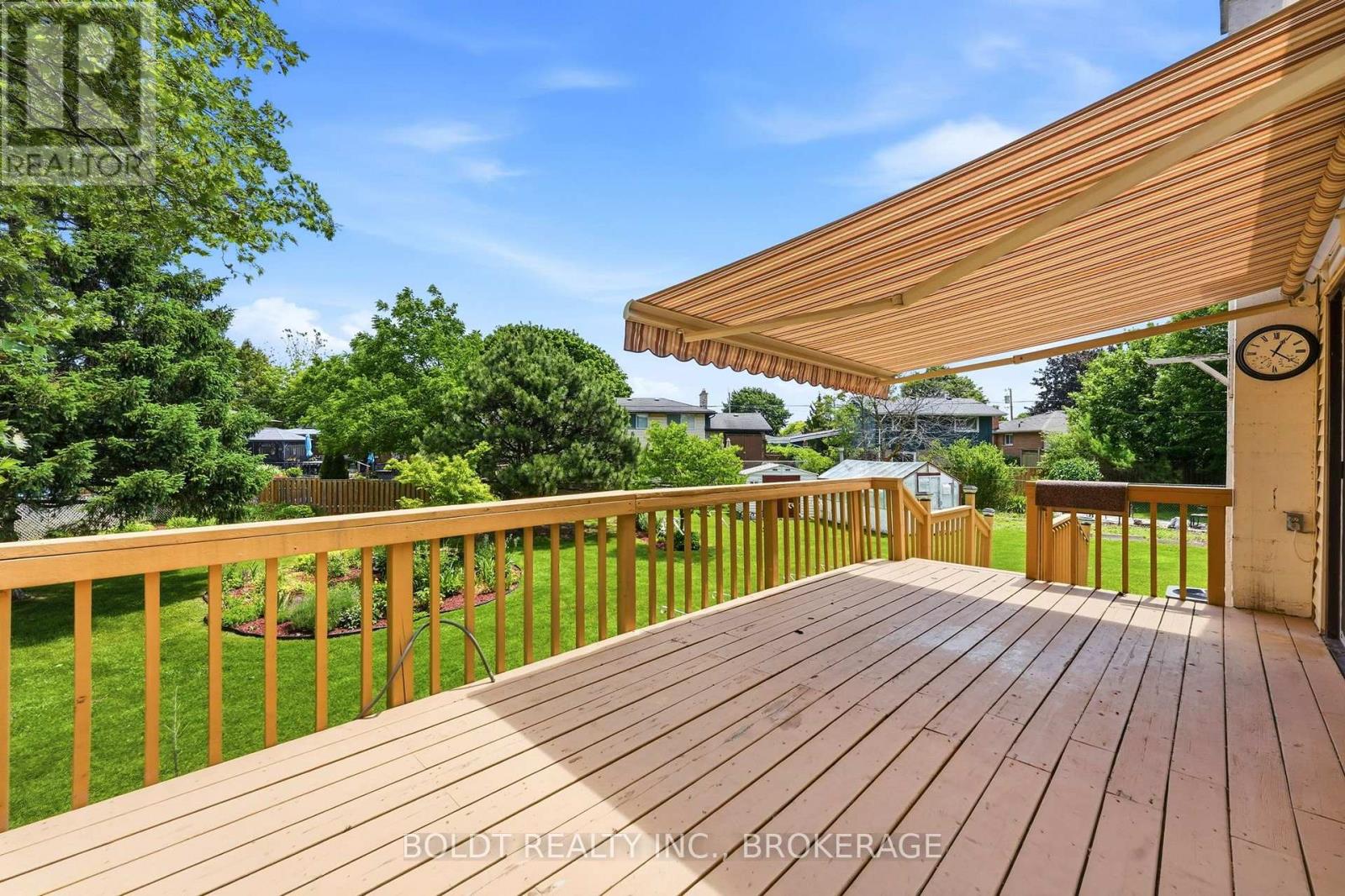 16 GRAMMAR AVENUE - 46
