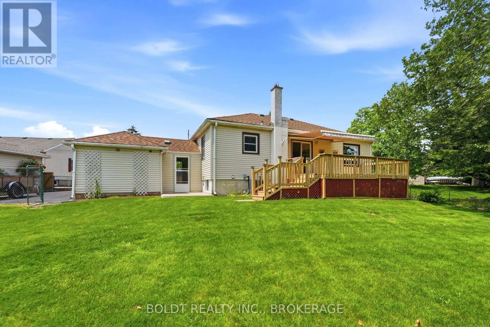 16 GRAMMAR AVENUE - 4