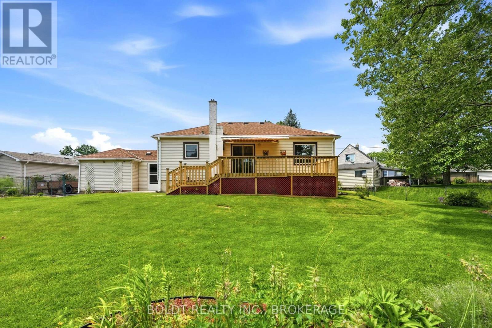 16 GRAMMAR AVENUE - 47
