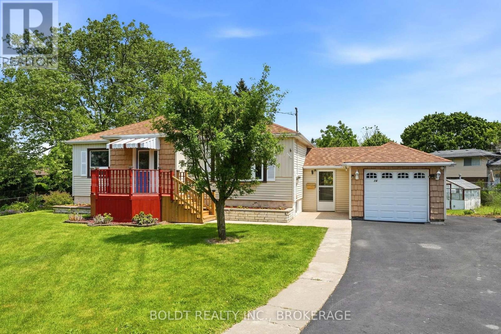 16 GRAMMAR AVENUE - 45