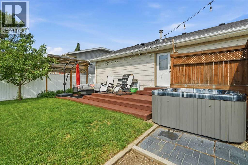 535 Pioneer Drive — photo 22