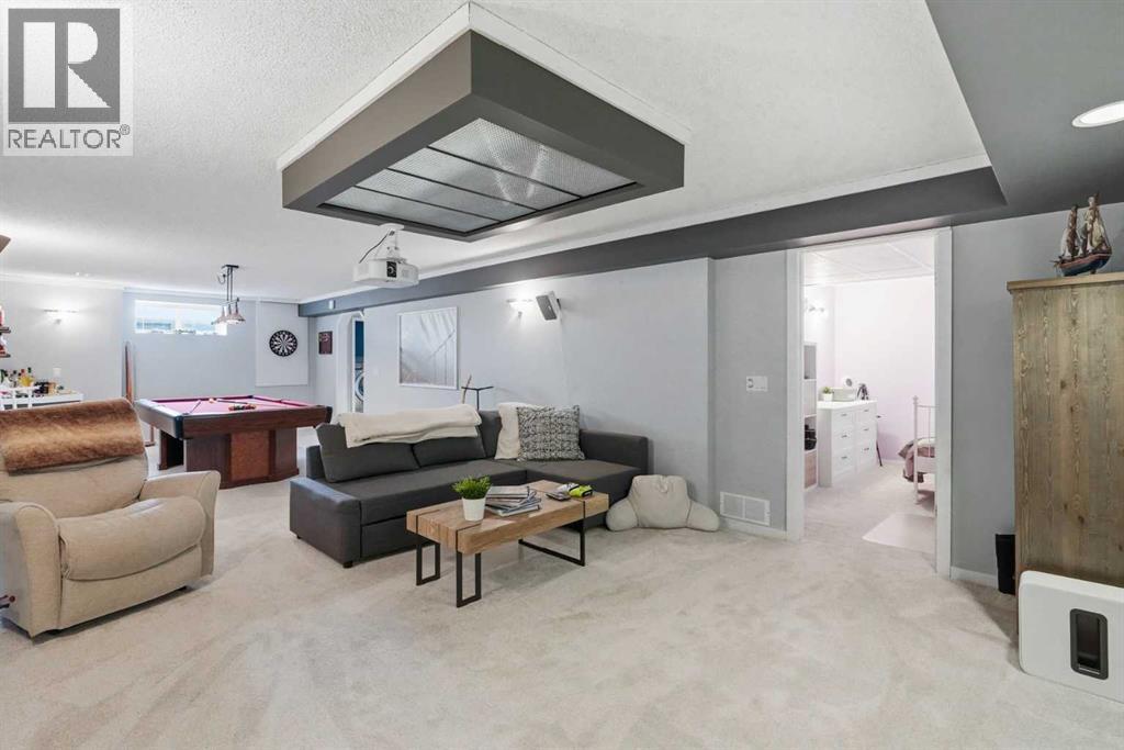 535 Pioneer Drive — photo 17
