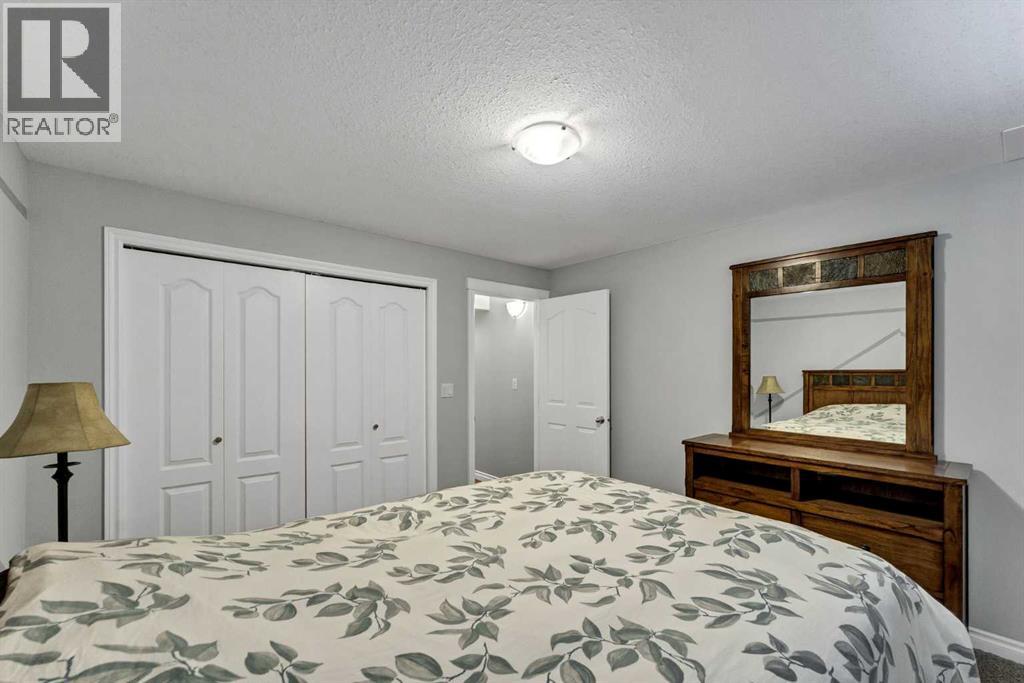 402 Jesmond Place SW — photo 36