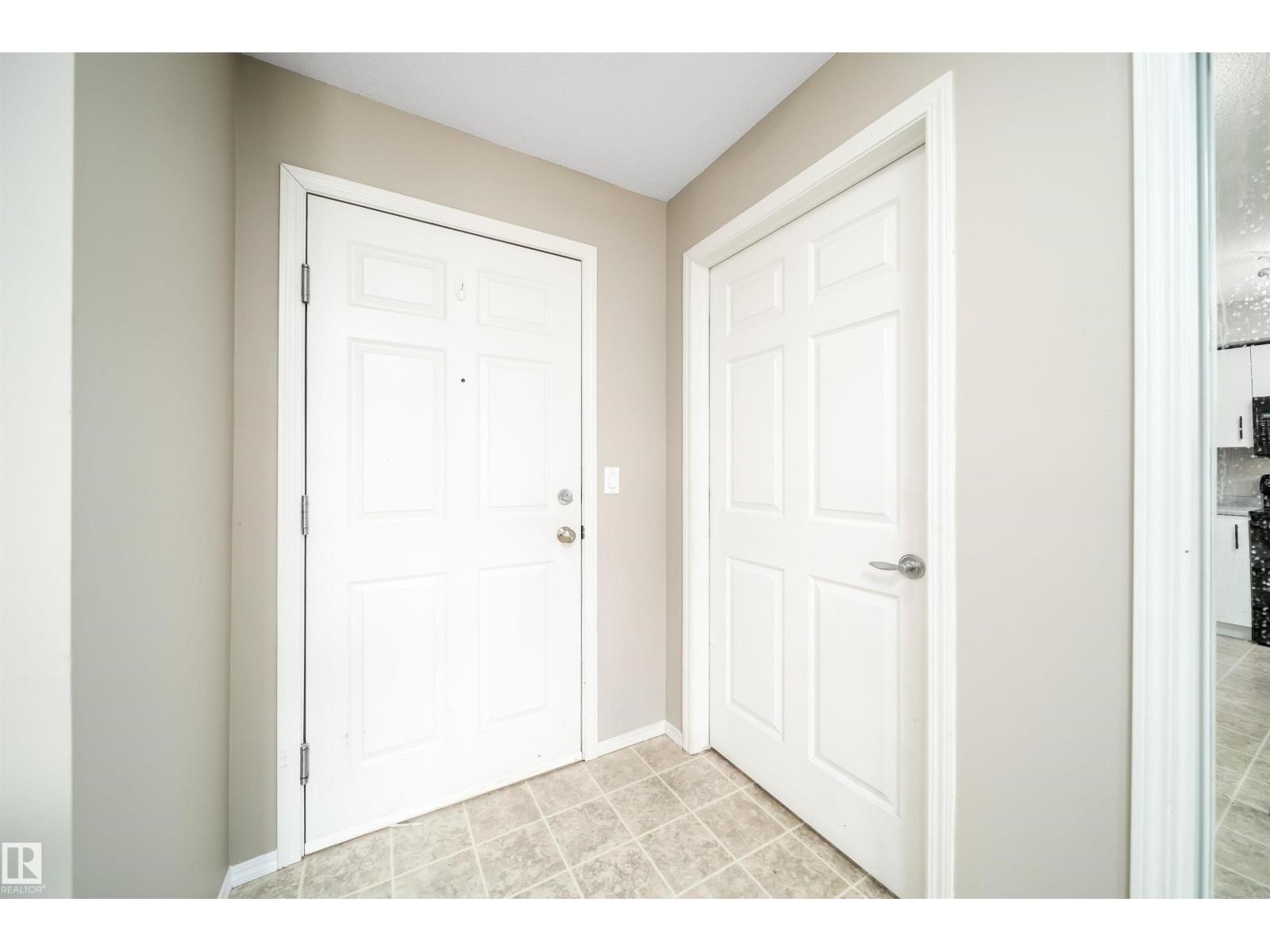 #212 40 SUMMERWOOD BV - 5