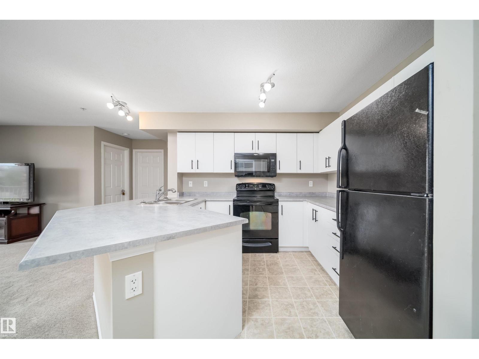 #212 40 SUMMERWOOD BV - 7