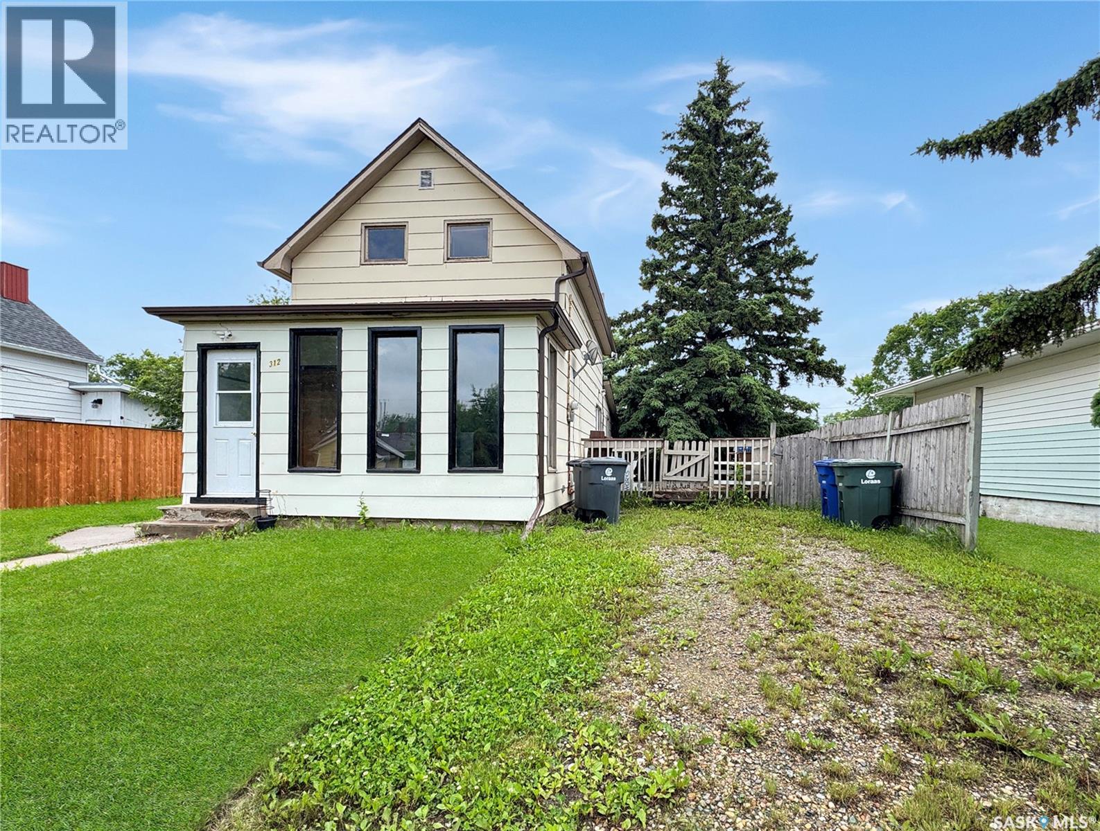 312 2nd STREET W - 1