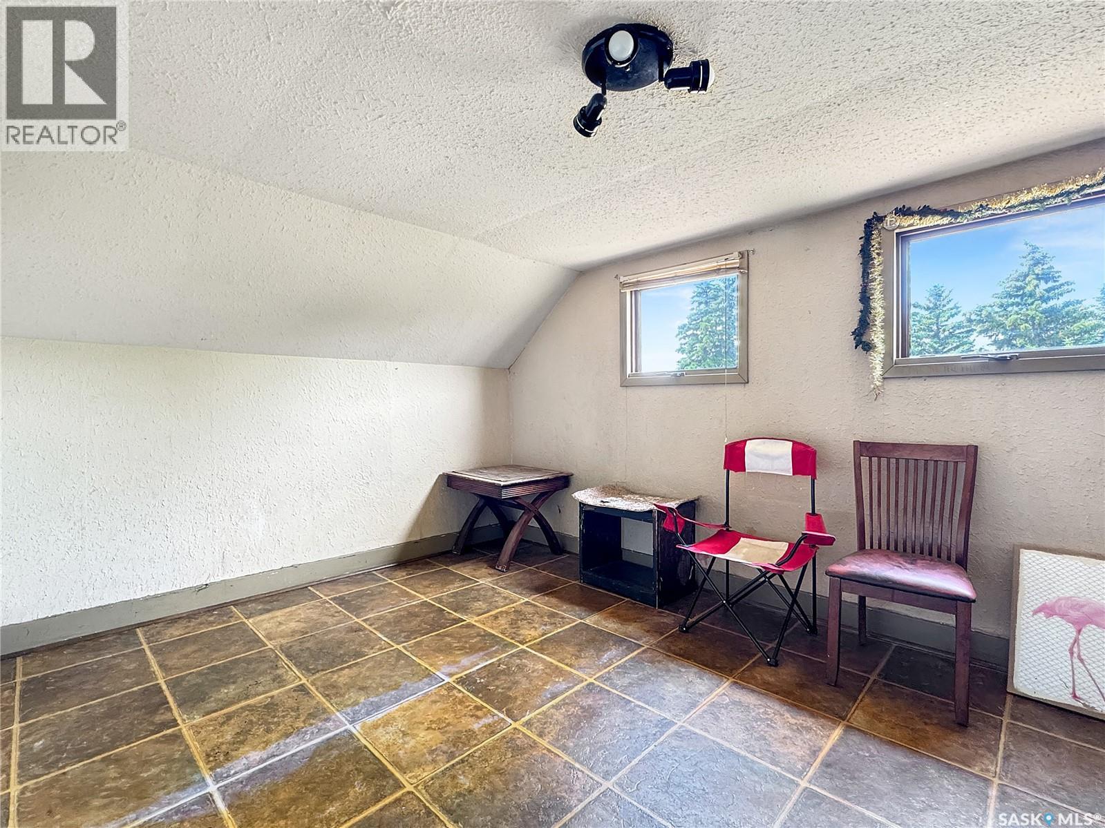 312 2nd STREET W - 7