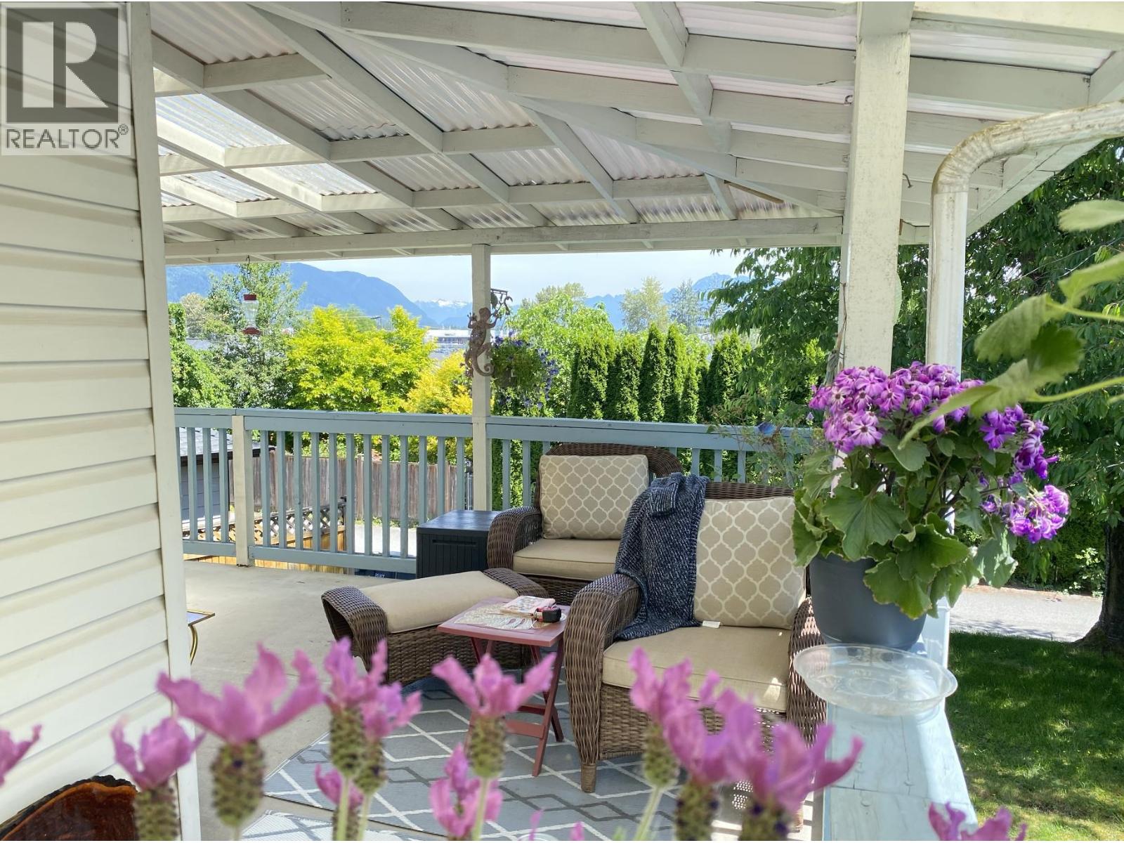 1955 PITT RIVER ROAD, Port Coquitlam