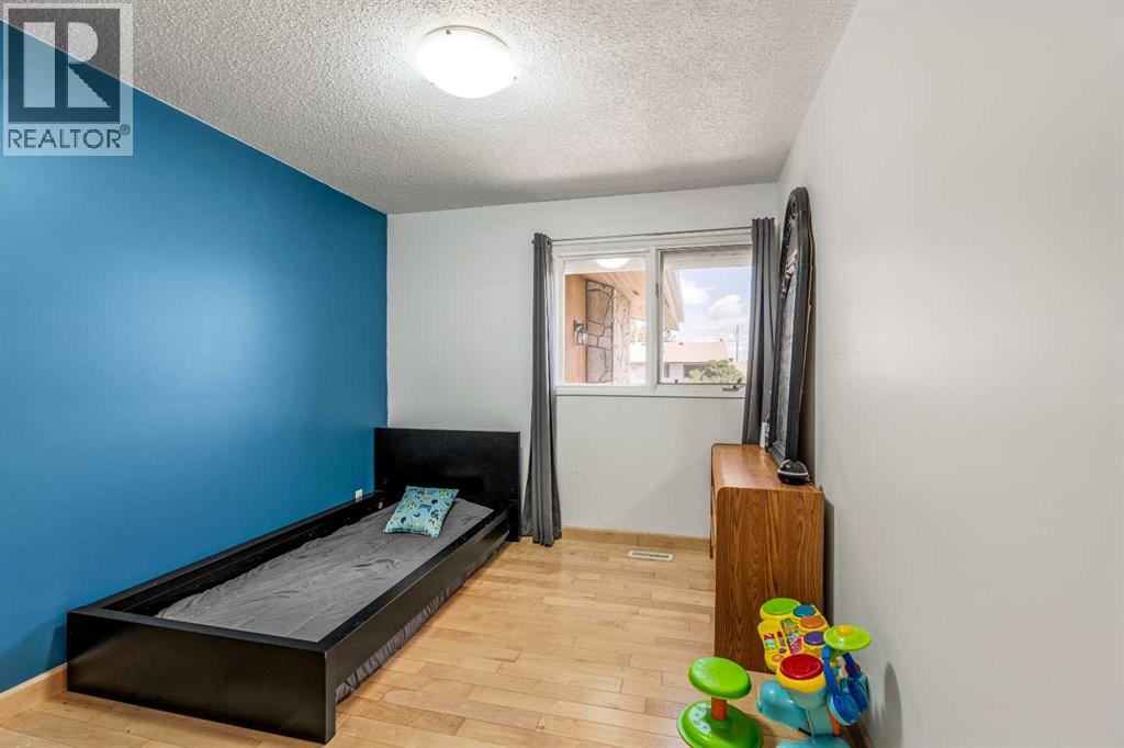 645 21 Street - 8