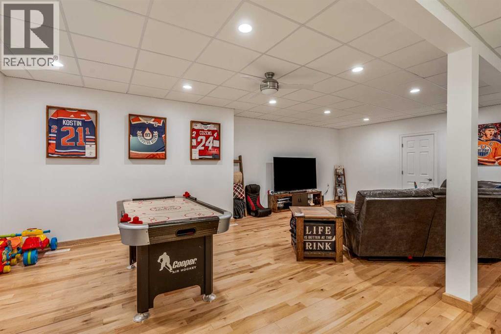 645 21 Street - Image 28