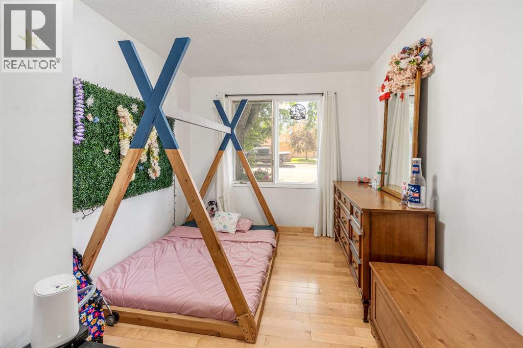 645 21 Street - 14