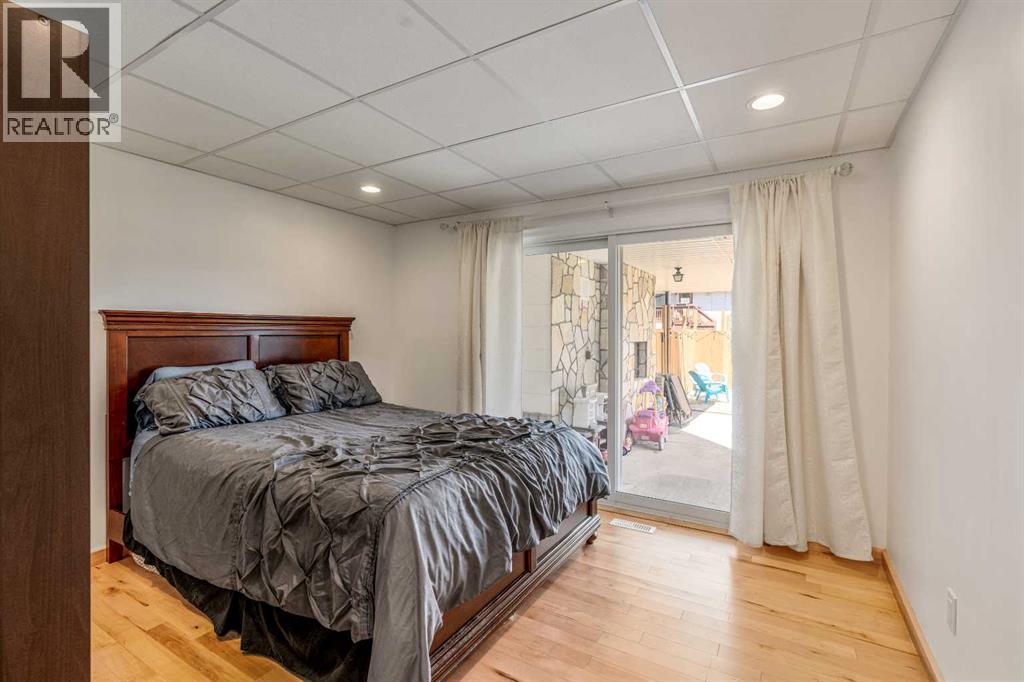 645 21 Street - Image 30