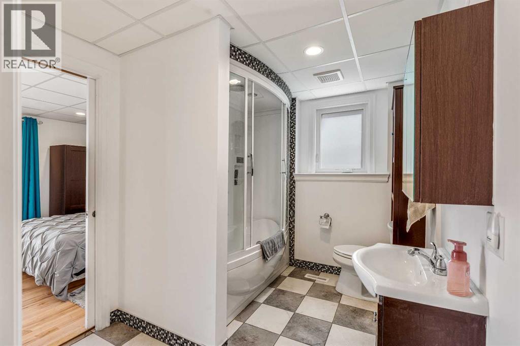 645 21 Street - 34