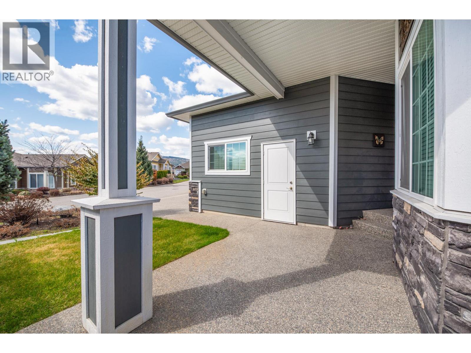 2097 Acorn Crescent - 9