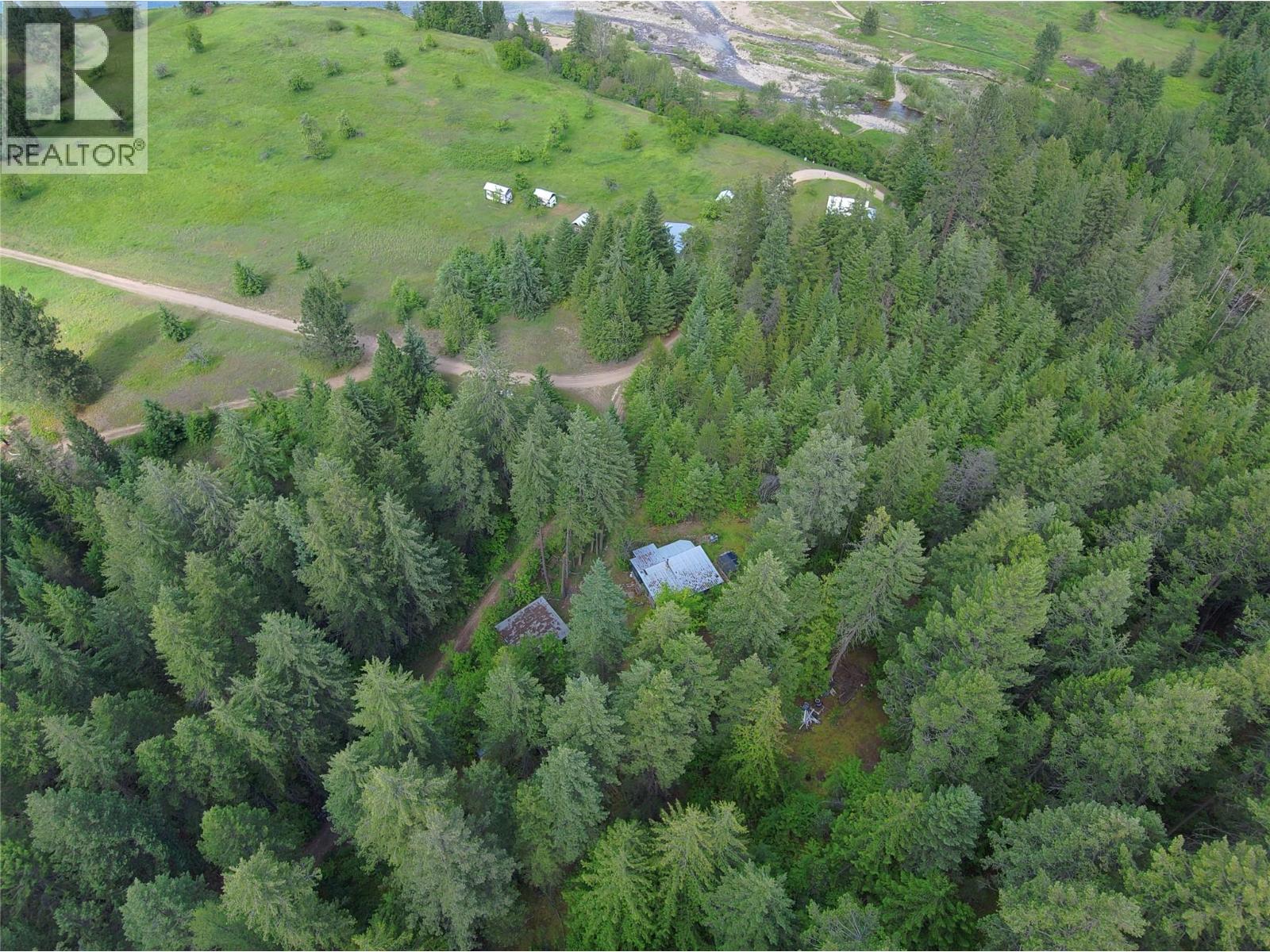 648 LOWER ARROW LAKE Road - 12