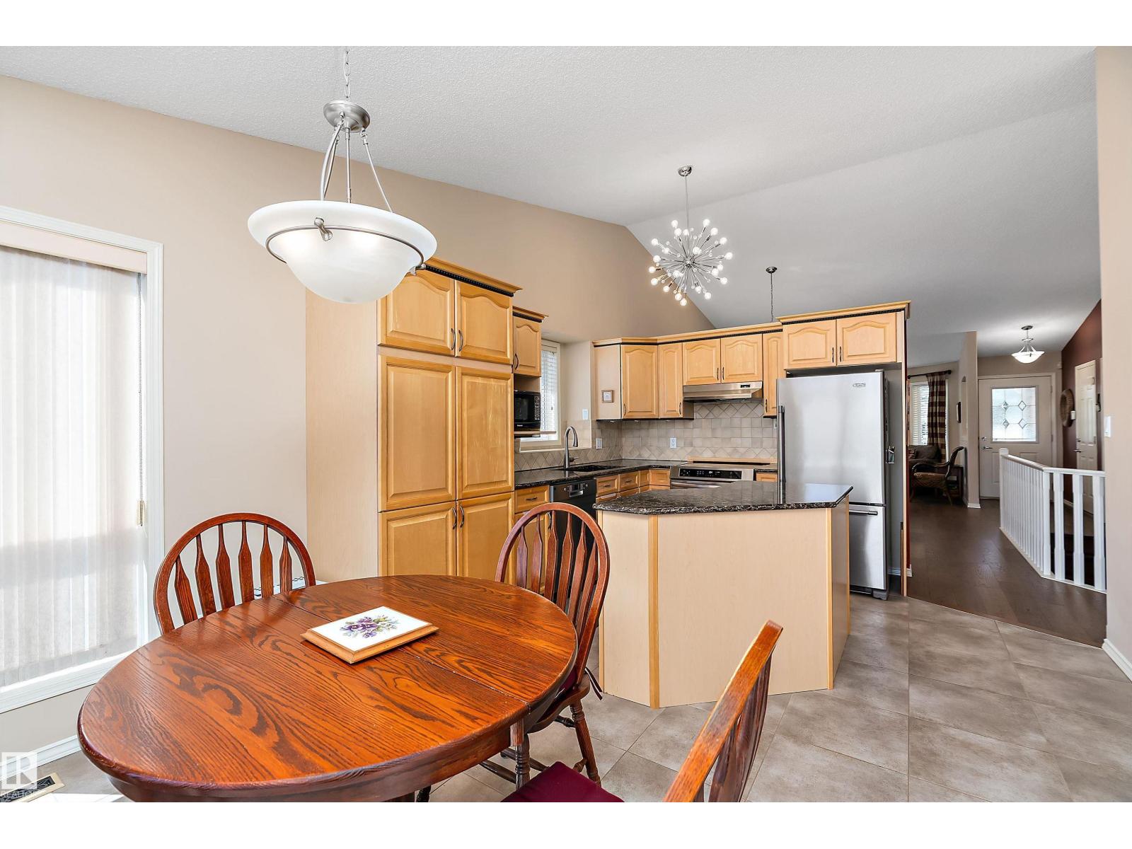 #14 920 119 ST NW - 20