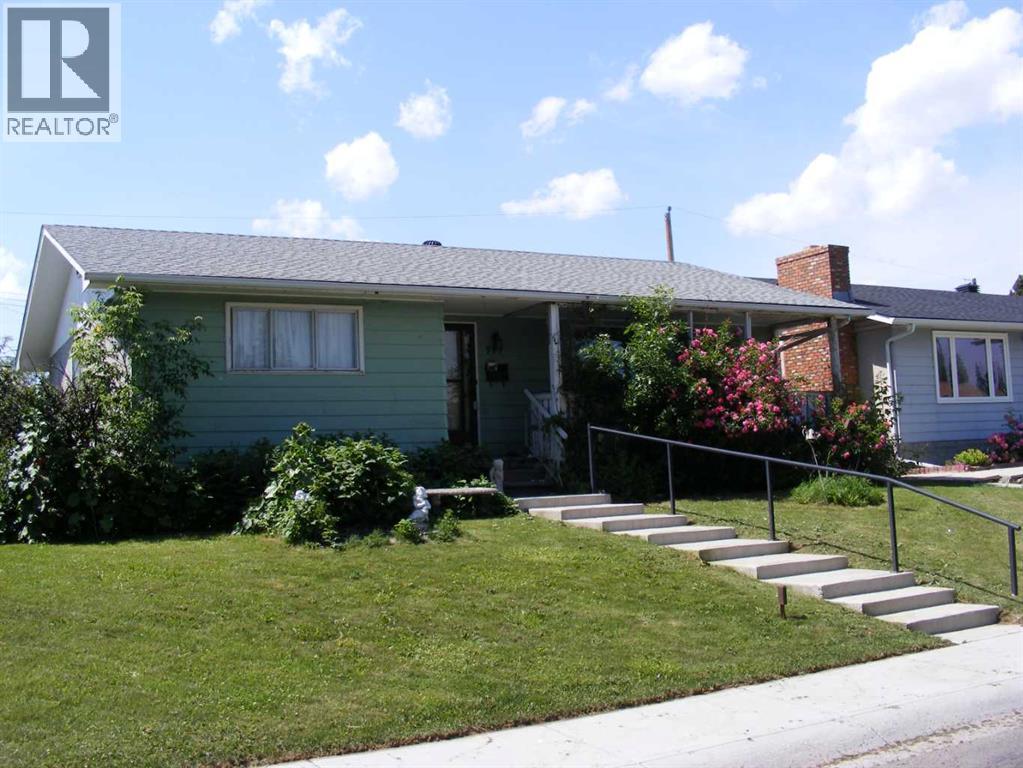 911 Penmeadows Road SE - photo 4
