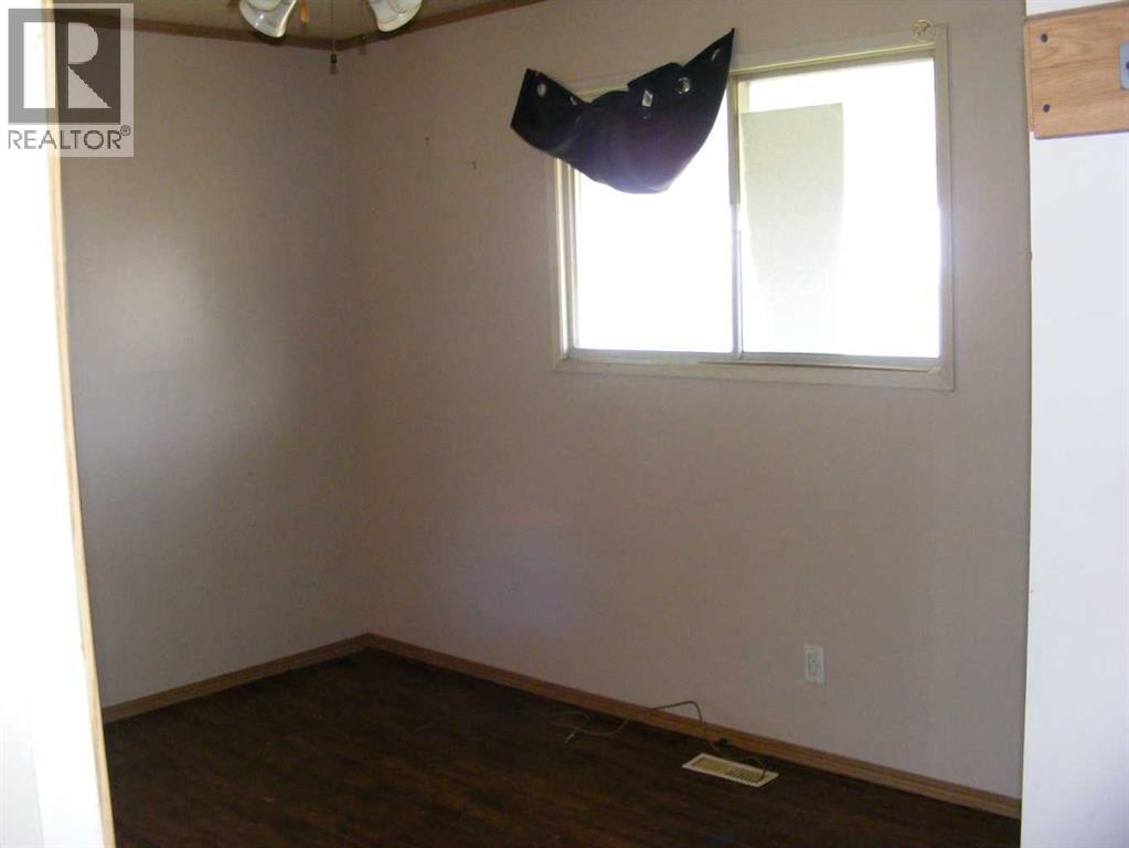 911 Penmeadows Road SE — photo 11