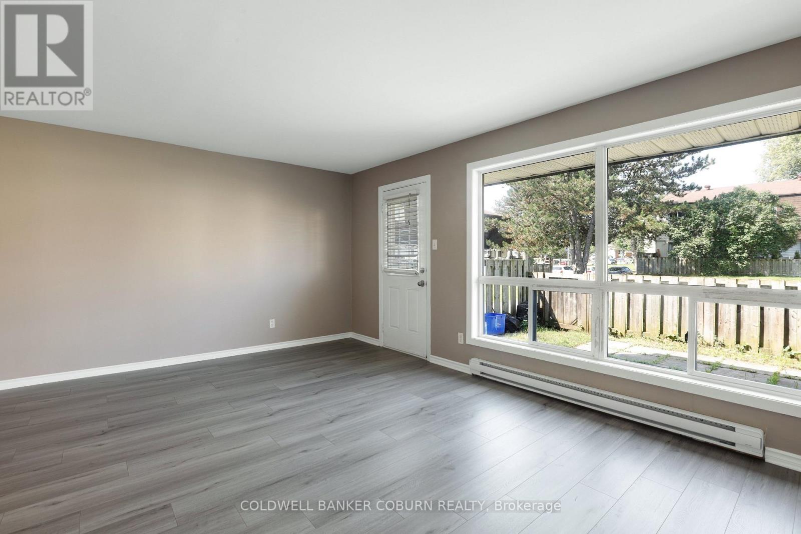 #23 23 SONNET CRESCENT S - 16