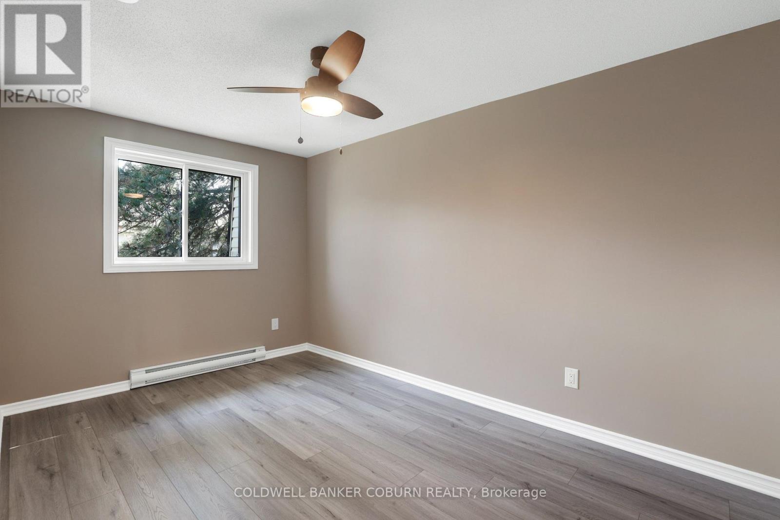 #23 23 SONNET CRESCENT S - 19