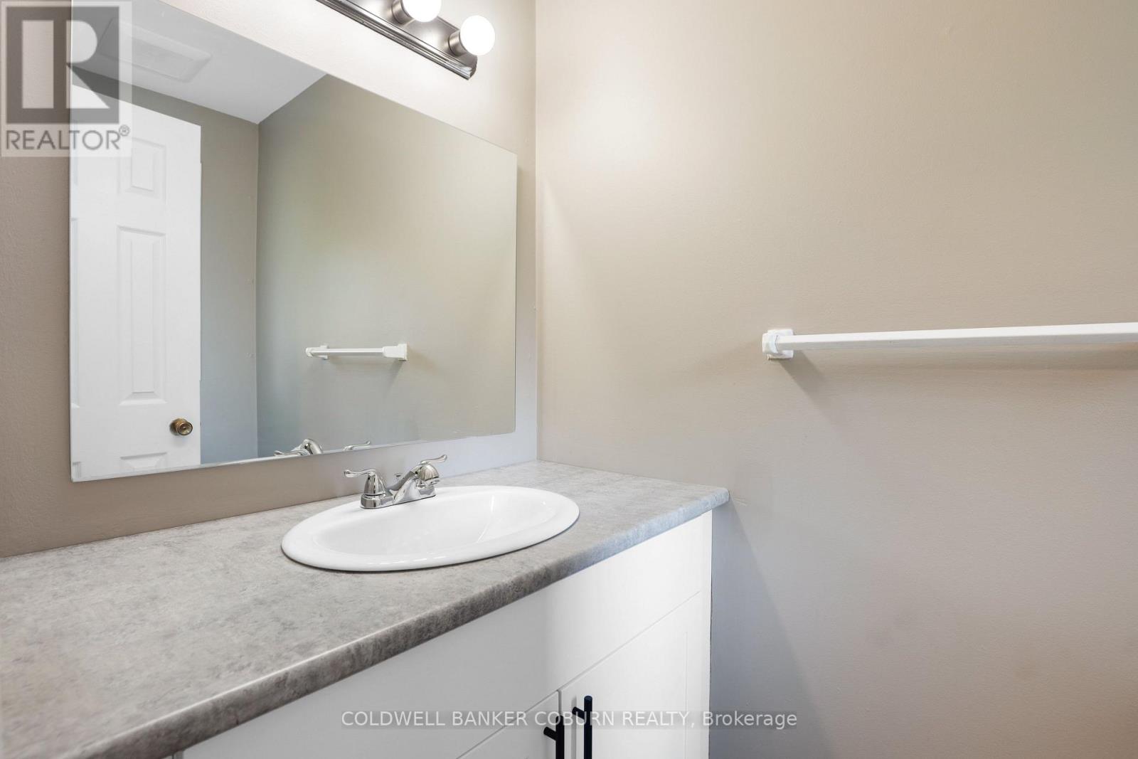 #23 23 SONNET CRESCENT S - 6