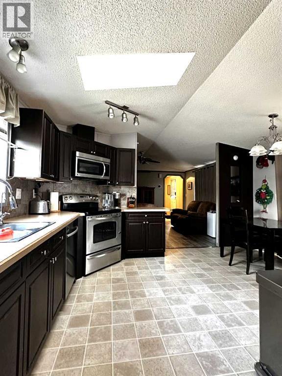 625 Carley Close — photo 13